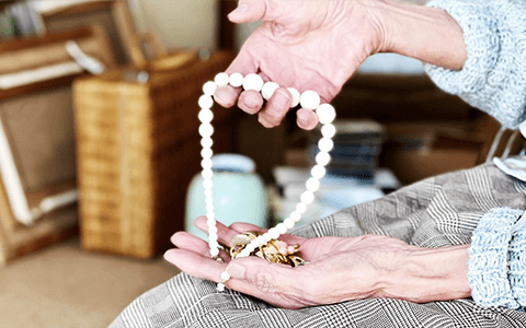 遺品整理作業イメージ